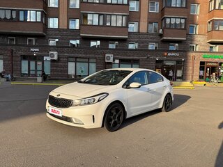 2016 Kia Cerato III Рестайлинг (Classic), белый, 1300000 рублей, вид 2