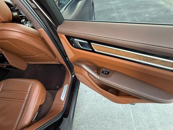 2020 Porsche Cayenne Coupé III, коричневый - вид 6