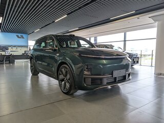 2026 Li Auto (Lixiang) L9 52.3 kWh I Рестайлинг, зелёный, 12090000 рублей, вид 3