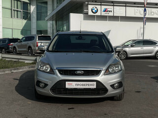 2010 Ford Focus II Рестайлинг, серебристый, 647000 рублей, вид 2