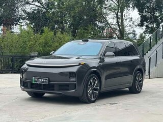 2025 Li Auto (Lixiang) L9 52.3 kWh I Рестайлинг, серый, 7929055 рублей, вид 3