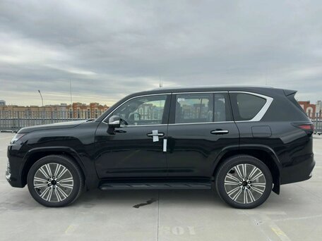 2026 Lexus LX 500d IV, чёрный, 17990000 рублей, вид 2