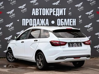 2024 Lada (ВАЗ) Vesta SW I Рестайлинг (NG), белый, 1300000 рублей, вид 5