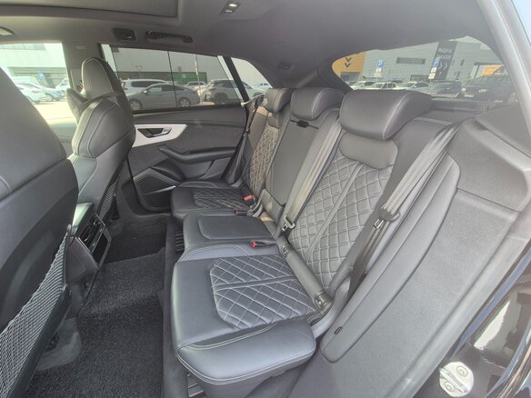 2022 Audi Q8 55 TFSI I (4M), чёрный, 8600000 рублей - вид 22