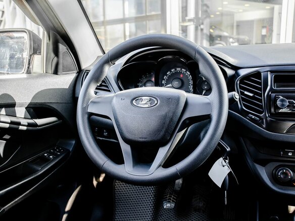 2017 Lada (ВАЗ) Vesta I, серый, 729000 рублей - вид 14