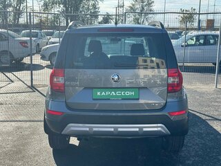 2014 Skoda Yeti I Рестайлинг, серый, 990000 рублей, вид 4