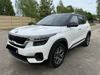 2020 Kia KX3, белый, 1850000 рублей, вид 2