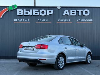 2013 Volkswagen Jetta VI, серебристый, 1350000 рублей, вид 2