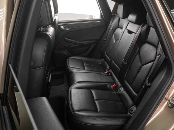 2018 Porsche Macan I, коричневый, 4269000 рублей - вид 13