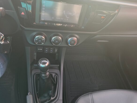 2013 Toyota Corolla XI (E160, E170, E180), чёрный, 1100000 рублей - вид 9