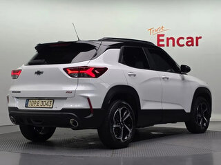 2022 Chevrolet TrailBlazer III, белый, 1783000 рублей, вид 3