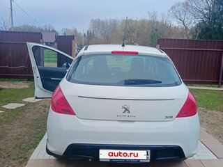 2011 Peugeot 308 I Рестайлинг, белый, 430000 рублей, вид 3
