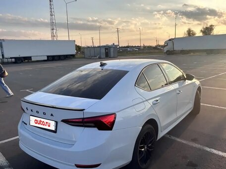 2021 Skoda Octavia IV (A8), белый, 1775000 рублей, вид 5