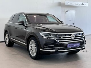 2020 Volkswagen Touareg III, коричневый, 5199000 рублей, вид 3
