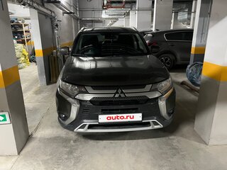 2019 Mitsubishi Outlander III Рестайлинг 3, коричневый, 1900000 рублей, вид 1