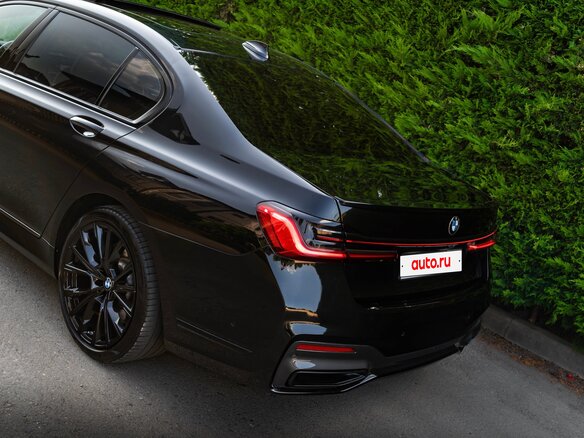 2019 BMW 7 серии Long 740Li xDrive VI (G11/G12) Рестайлинг, чёрный, 5198000 рублей - вид 5