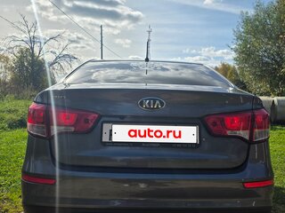 2016 Kia Rio III Рестайлинг, серый, 880000 рублей, вид 4