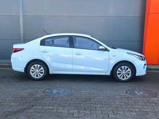 2017 Kia Rio IV, белый, 1359000 рублей, вид 3