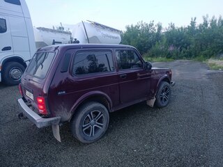 2002 Lada (ВАЗ) 2121 (4x4) I Рестайлинг, пурпурный, 300000 рублей, вид 3