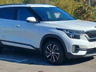 2020 Kia Seltos I, белый, 1790000 рублей, вид 1