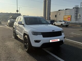 2017 Jeep Grand Cherokee IV (WK2) Рестайлинг, белый, 3900000 рублей, вид 2