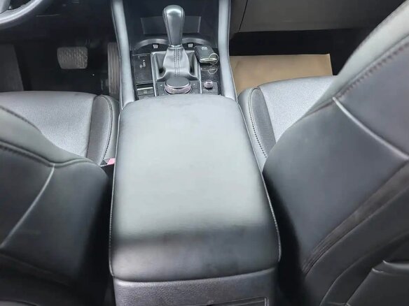 2022 Mazda 3 Axela IV (BP), серый, 1850000 рублей - вид 10