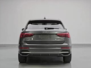 2023 Audi Q3 35 TFSI II (F3), серый, 2325000 рублей, вид 3