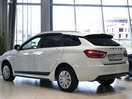 2019 Lada (ВАЗ) Vesta SW I, белый, 880000 рублей, вид 4