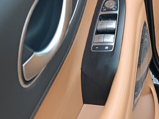 2024 Voyah Dream I, чёрный, 7000000 рублей, вид 5