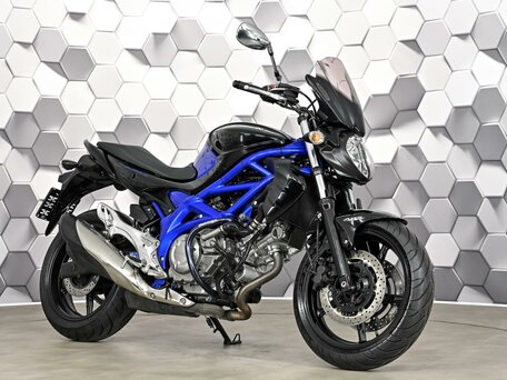 2013 Suzuki SFV 650 Gladius, чёрный, 497000 рублей, вид 1