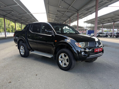 Mitsubishi L200 IV