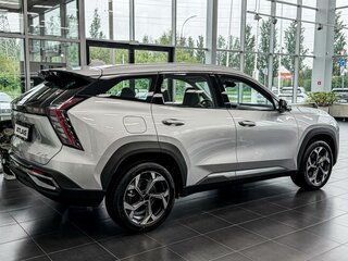 2026 Geely Atlas II, серебристый, 3418940 рублей, вид 5