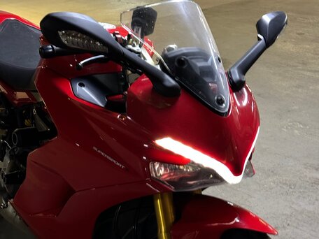 2018 Ducati Supersport, красный, 899000 рублей, вид 3
