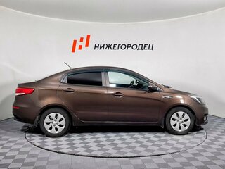 2016 Kia Rio III Рестайлинг, коричневый, 759000 рублей, вид 4
