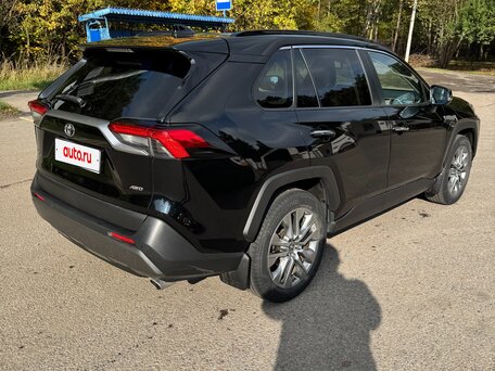 2021 Toyota RAV4 V (XA50), чёрный, 3280000 рублей, вид 5