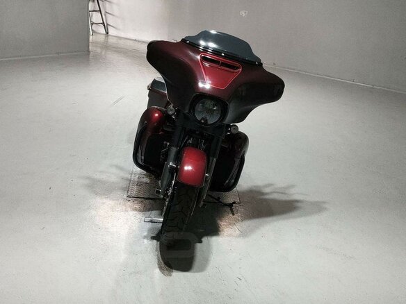 2018 Harley-Davidson CVO Street Glide, пурпурный, 2460000 рублей - вид 2