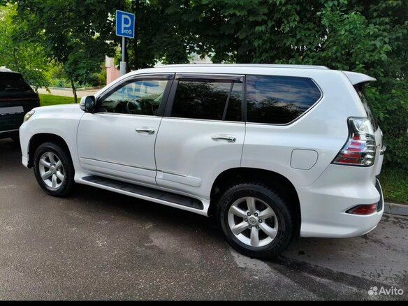 2015 Lexus GX 460 II Рестайлинг, белый, 4250000 рублей - вид 4