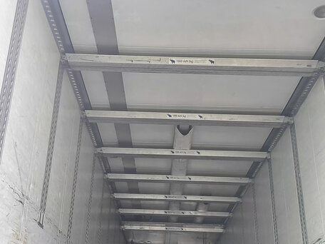 2002 Schmitz Cargobull SKO, белый, 2200000 рублей, вид 4