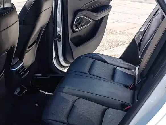 2022 Geely Emgrand II, белый, 980040 рублей - вид 14