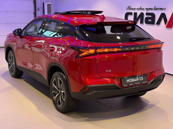 2026 Omoda C5 II, красный - вид 11