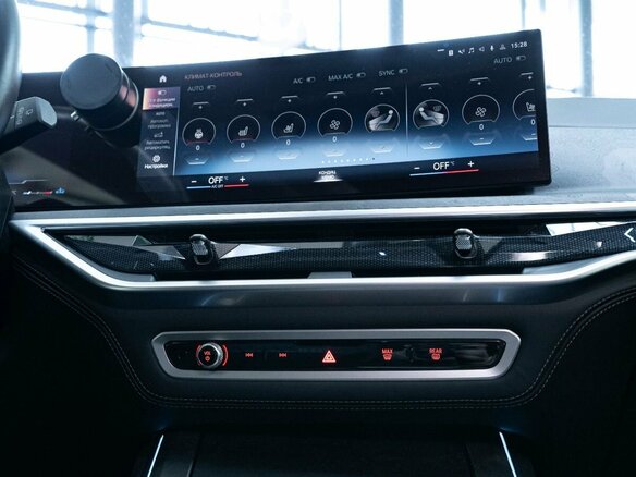 2022 BMW X7 40d I (G07) Рестайлинг, серый, 13100000 рублей - вид 16