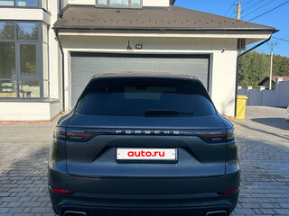 2019 Porsche Cayenne III, серый, 5690000 рублей, вид 3