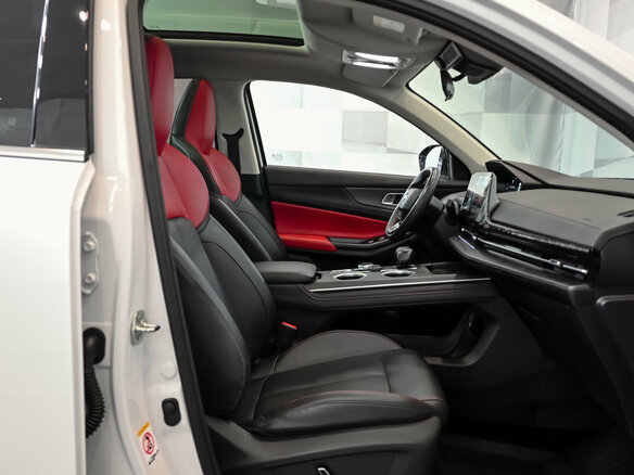 2024 Changan UNI-S I, белый, 2370000 рублей - вид 11