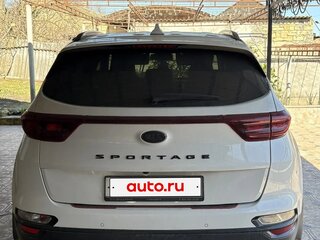 2021 Kia Sportage IV Рестайлинг, белый, 2280000 рублей, вид 4