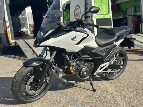 2026 Honda NC 750X, белый, 1380000 рублей, вид 1