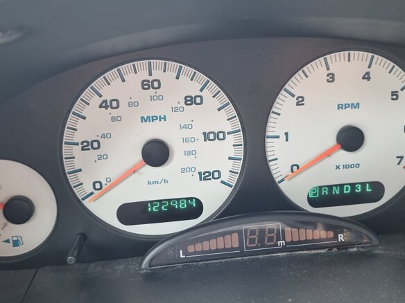 2001 Dodge Caravan Grand IV, красный, 499000 рублей - вид 18