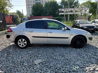 2006 Renault Megane II Рестайлинг, серебристый, 299000 рублей, вид 4