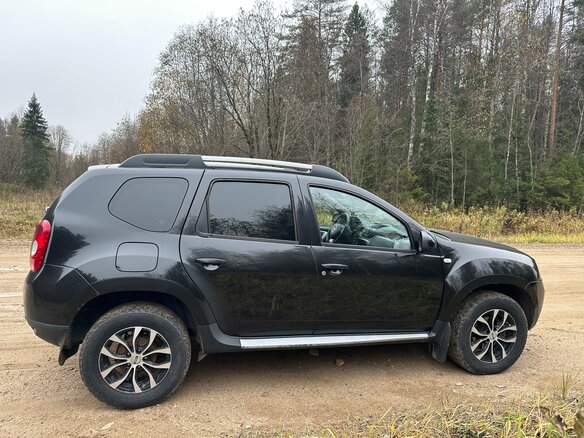 2012 Renault Duster I, чёрный, 700000 рублей - вид 2