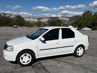 2013 Renault Logan I Рестайлинг, белый, 380000 рублей, вид 3