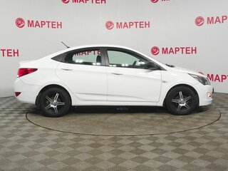 2016 Hyundai Solaris I Рестайлинг, белый, 814000 рублей, вид 4